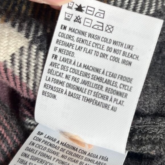 American Eagle Flannel Shacket Shirt Womens XS Gray Pink Plaid Button Up - Picture 7 of 8